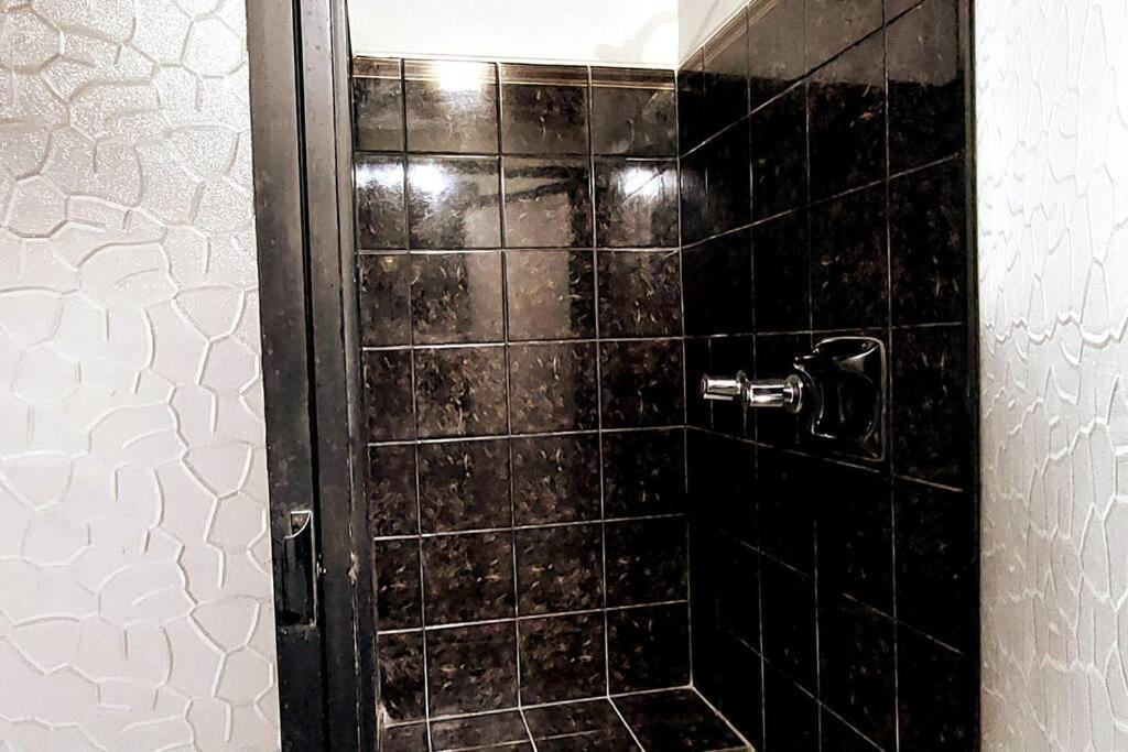 Apartamento Entero En Centro De Miraflores - 2 Habitaciones ลิมา ภายนอก รูปภาพ